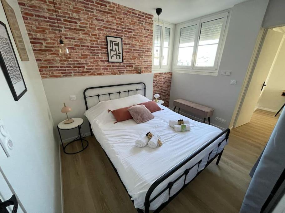 Zosca - Sils Apartment Caen Bagian luar foto